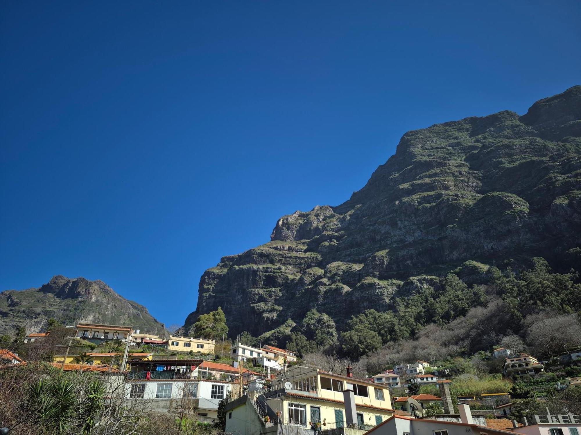 Apartahotel Valley Of Nuns Curral Das Freiras
